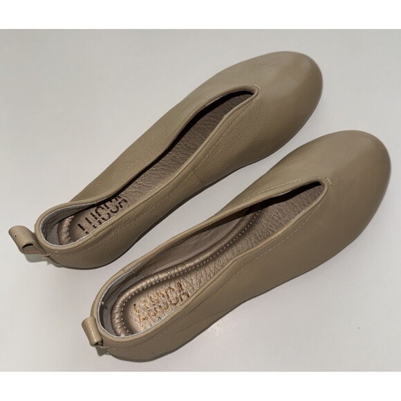Lucca Lane Shoes - Women's Taupe Slip-On Leather Flats